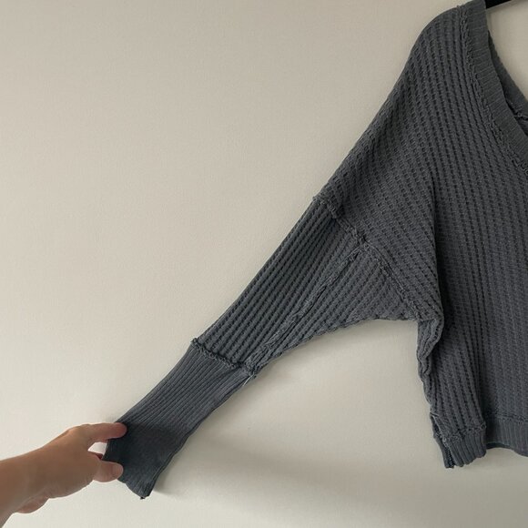 Free People Gray V-Neck Sweater - Picture 4 of 10